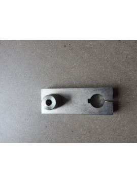 Łącznik wałków podajnika ze sworzniem