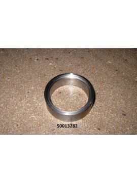 Tuleja dystansowa półosi