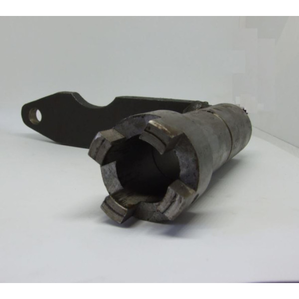 Wałek widełek sprzęgła