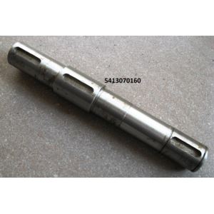 Wałek V przekładni głównej