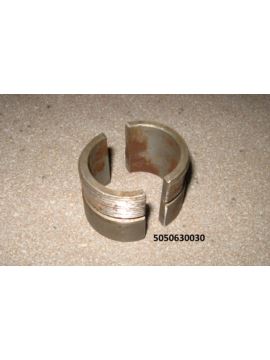 Tuleja dwudzielna na wał korbowy